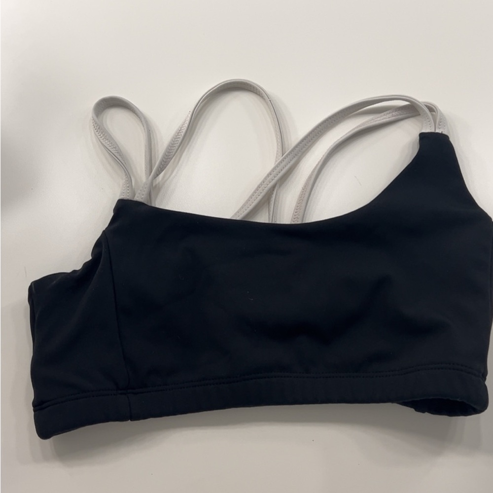 Black FIVE DANCE WEAR TOP. Great Condition. ADULT XS